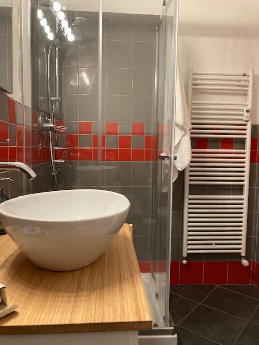 Appartamento Borgo Rane Alba Kültér fotó